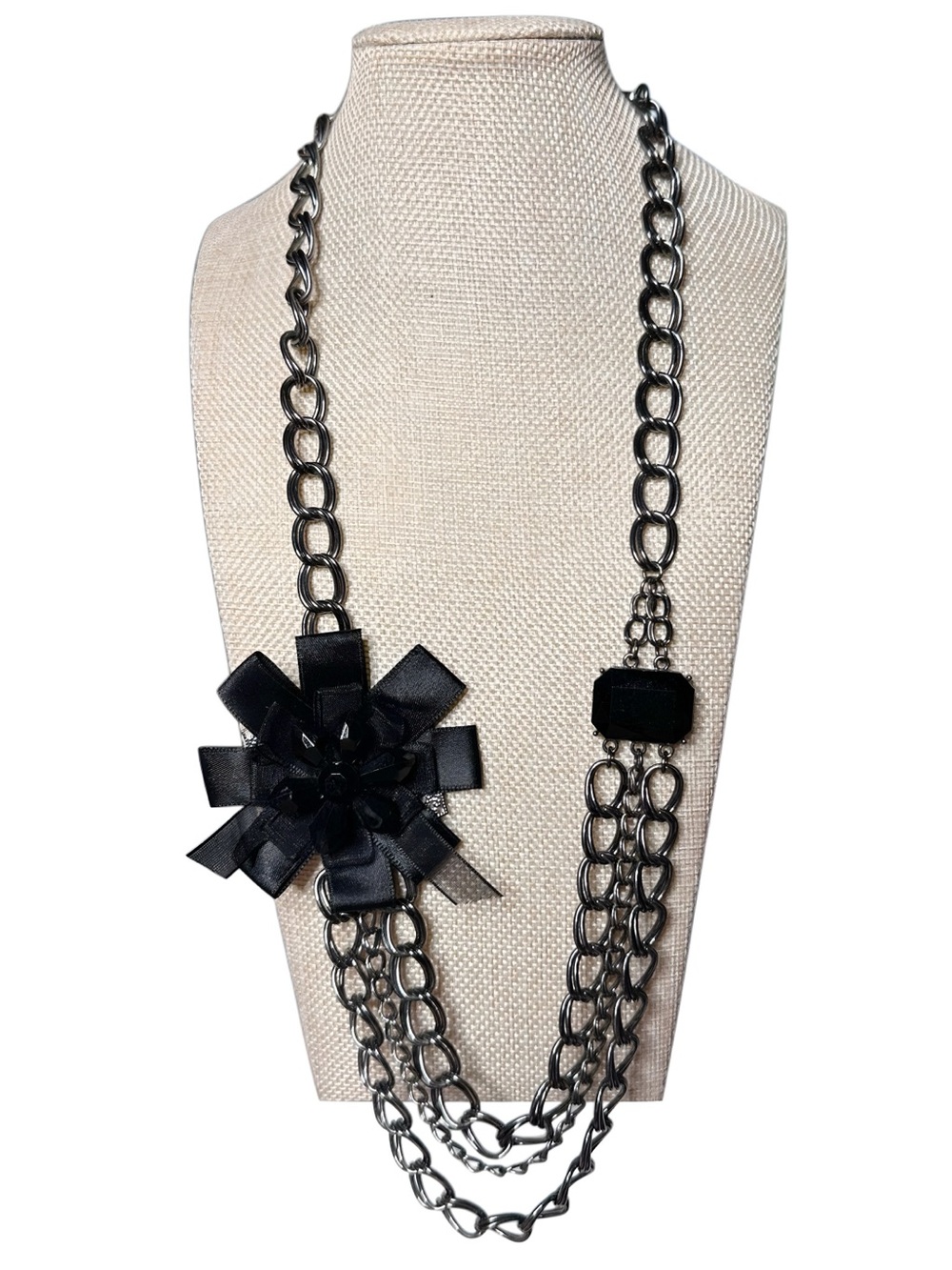 Black Multi-Chain Flower Pendant Necklace - Women Jewelry